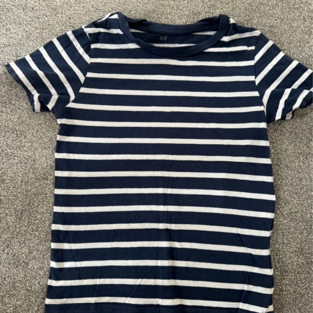 4-5 H&M Navy Striped T-Shirt